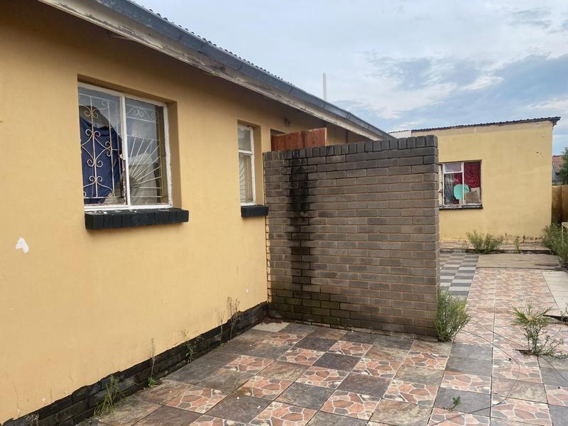 5 Bedroom Property for Sale in Mlungisi Eastern Cape